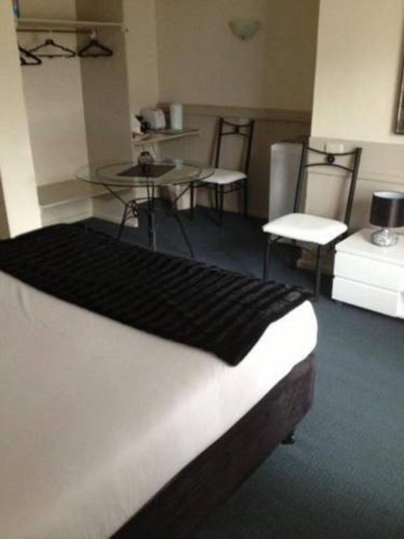 Stawell'S London Motor Inn Dış mekan fotoğraf